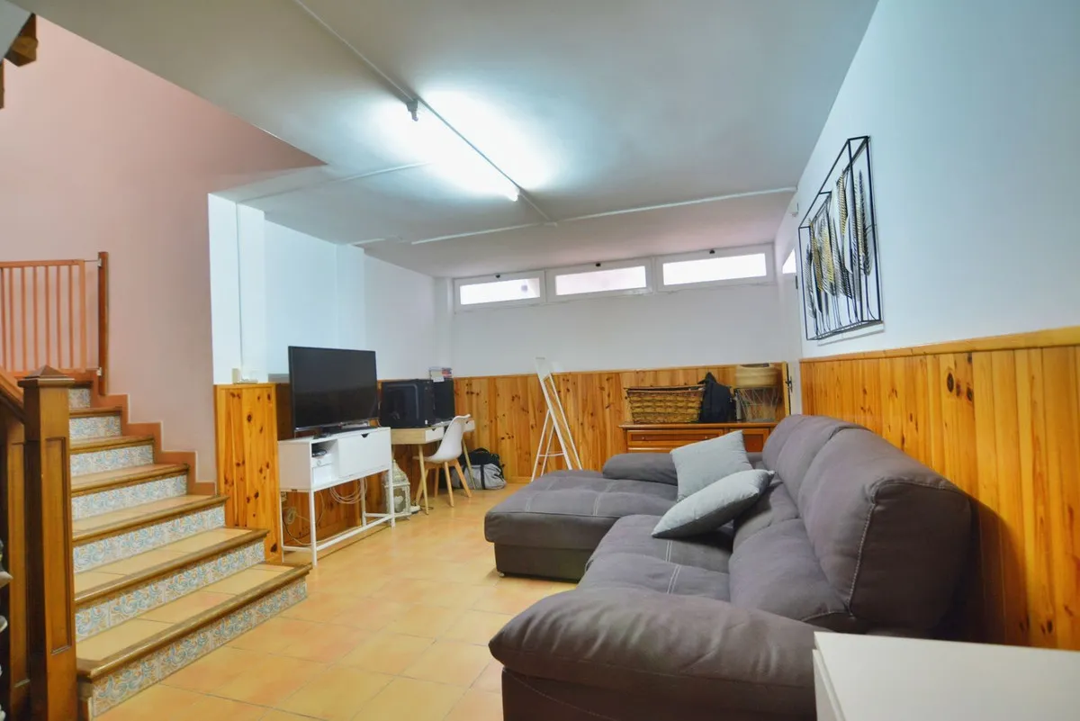 87e9c51d20a2141e235d62e19ba990d9