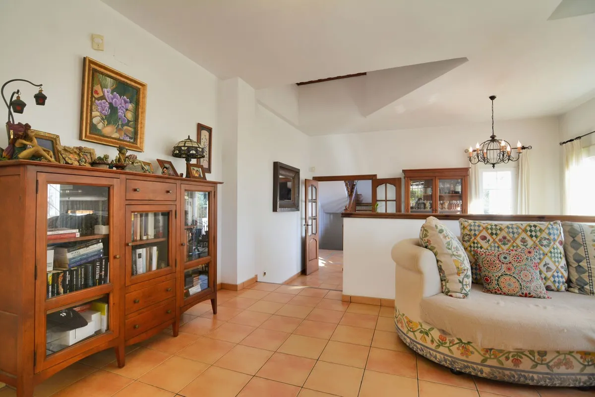 b02947daf0b06781c83d5ef3c827b5de