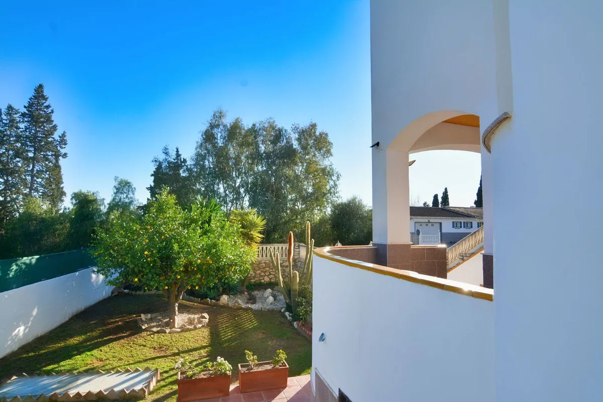 b03d2f0f82bde5c4594d5052b7eea05f