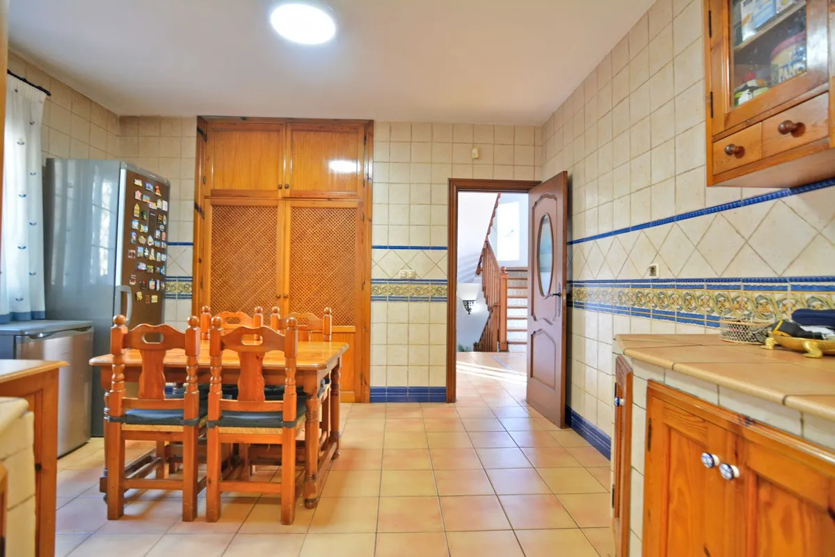 bc81dec762fdcde97c2183acff3b9c36