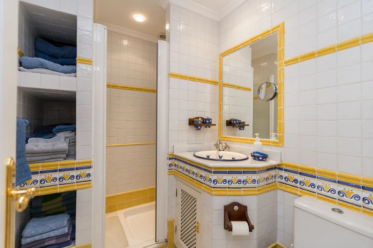 15d8f4468ddb10aa8666ebd6784f164f