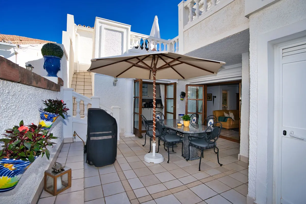 32f6f6d708c27d6918a681d39c2f4dee