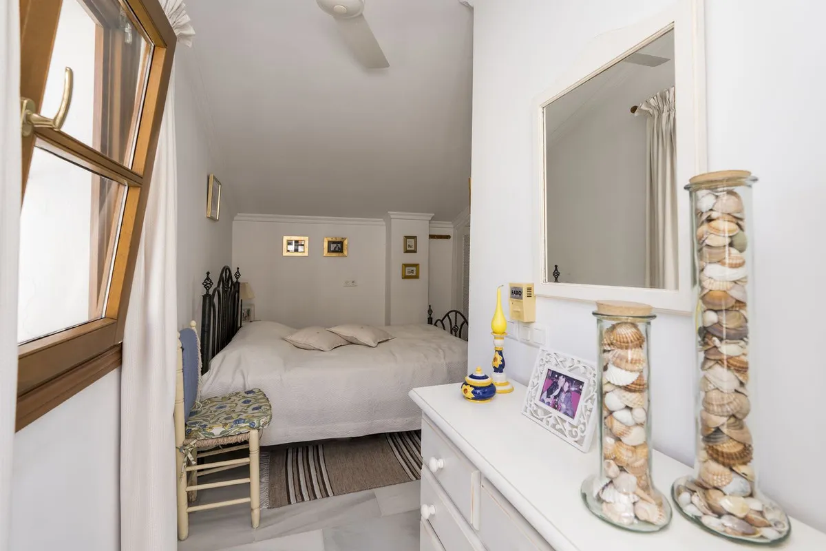 4f5034a784114336dc3ce5510481f7b5