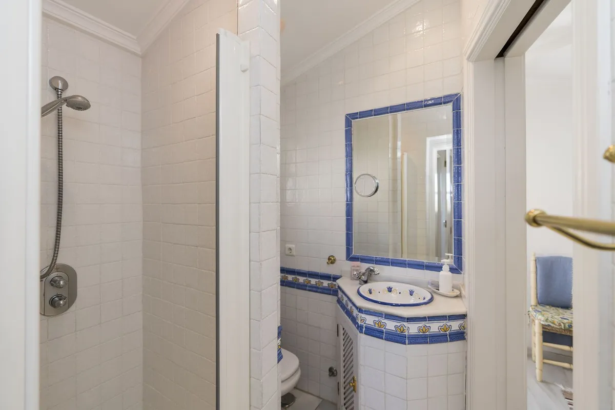 a3d1dded68c6d60cb19222c75813227e