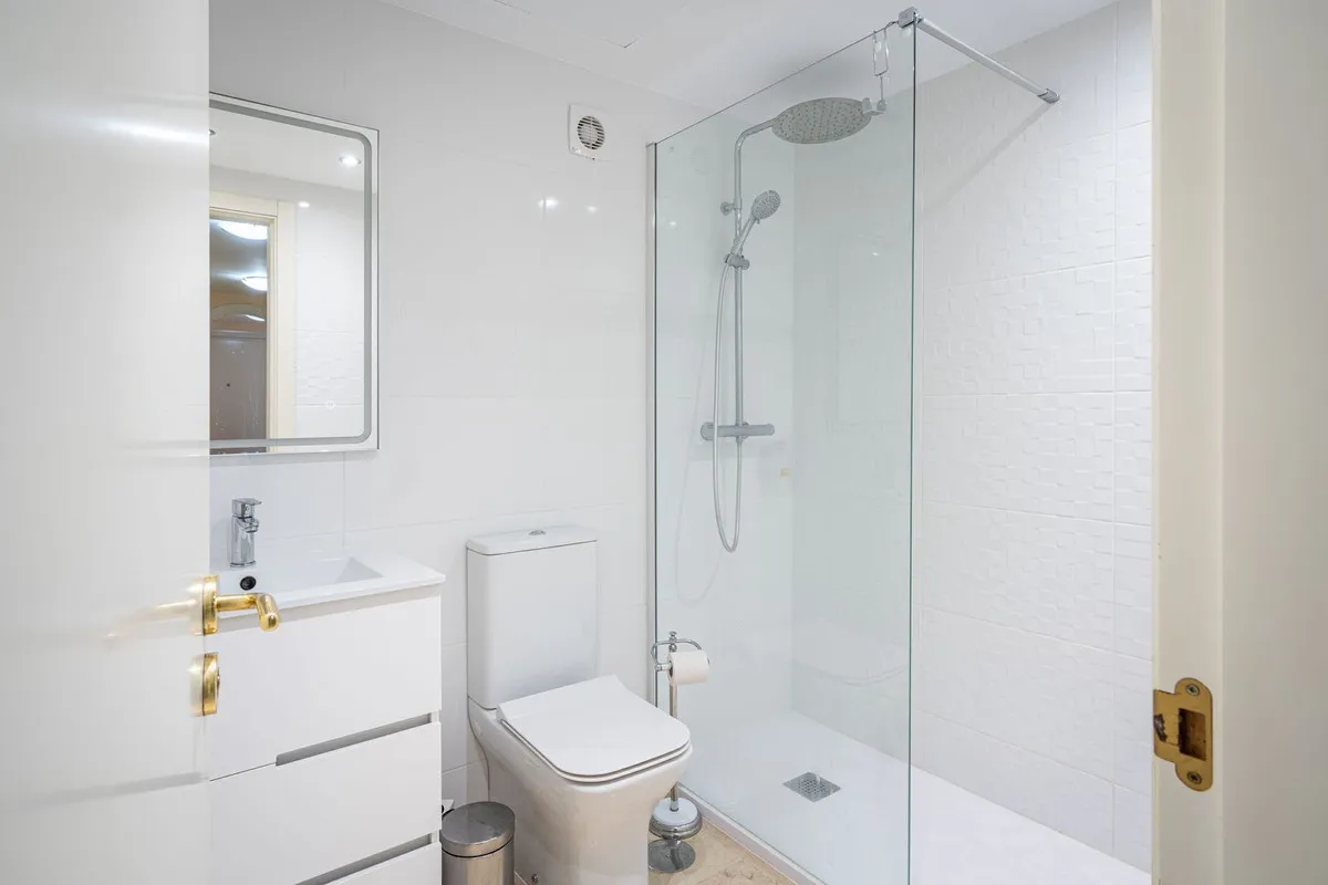 2125189b6324e06cb5f008b0a03a9417