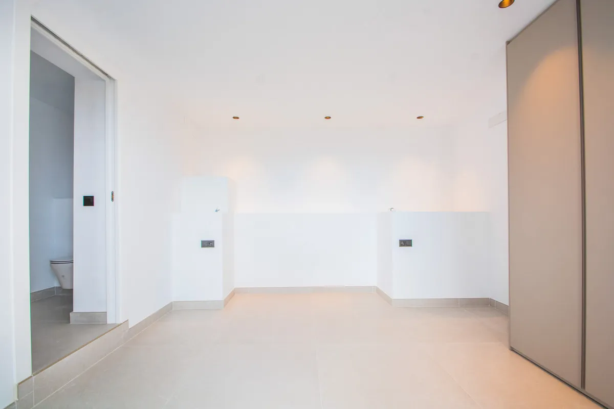 5aa933a9-1cf8-4c75-ace4-228ca75020cc