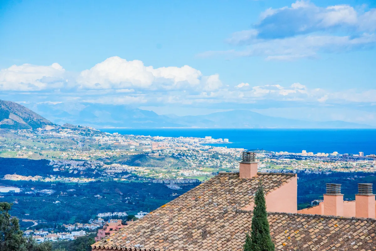 d135f698-60d8-4c3c-b7dd-7c27a2e93b11