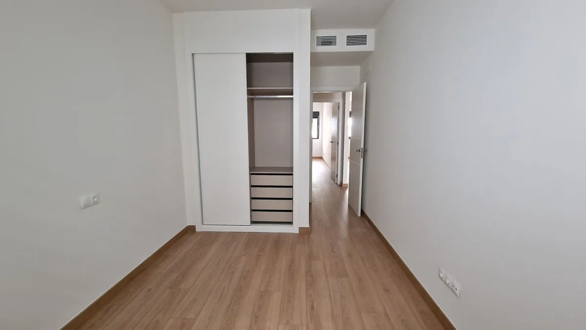 02b9f93f-b9ef-40fb-9be8-161b9cf0a853