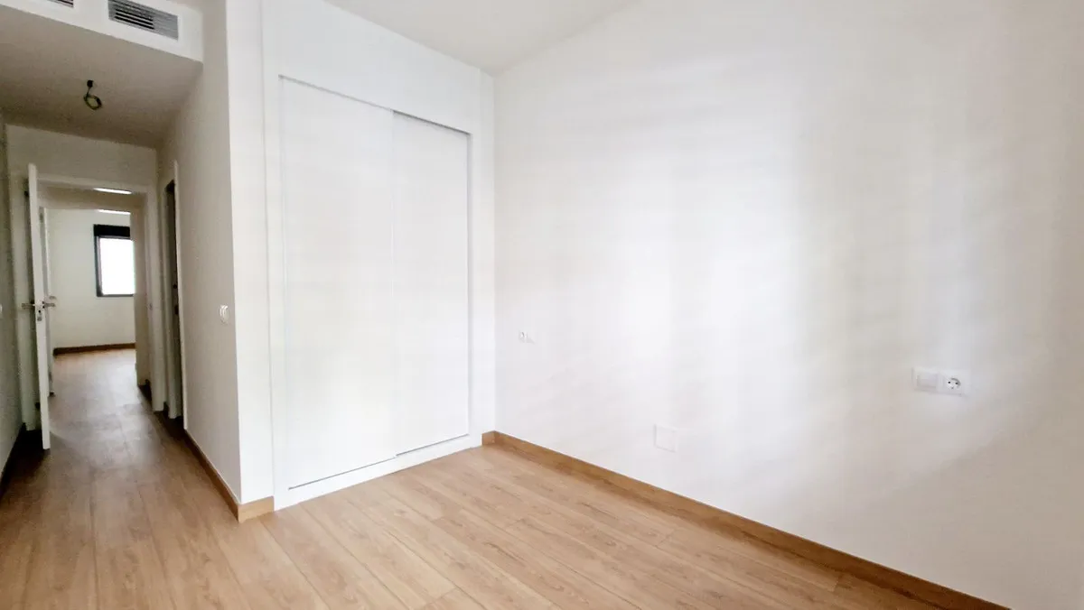 f0054703-57a5-46f0-b4d9-4449767c1a76