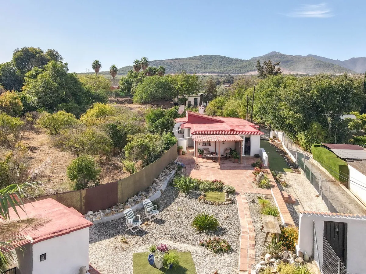 0fcbdc63-618c-4868-9ec0-02e0f6226d8c