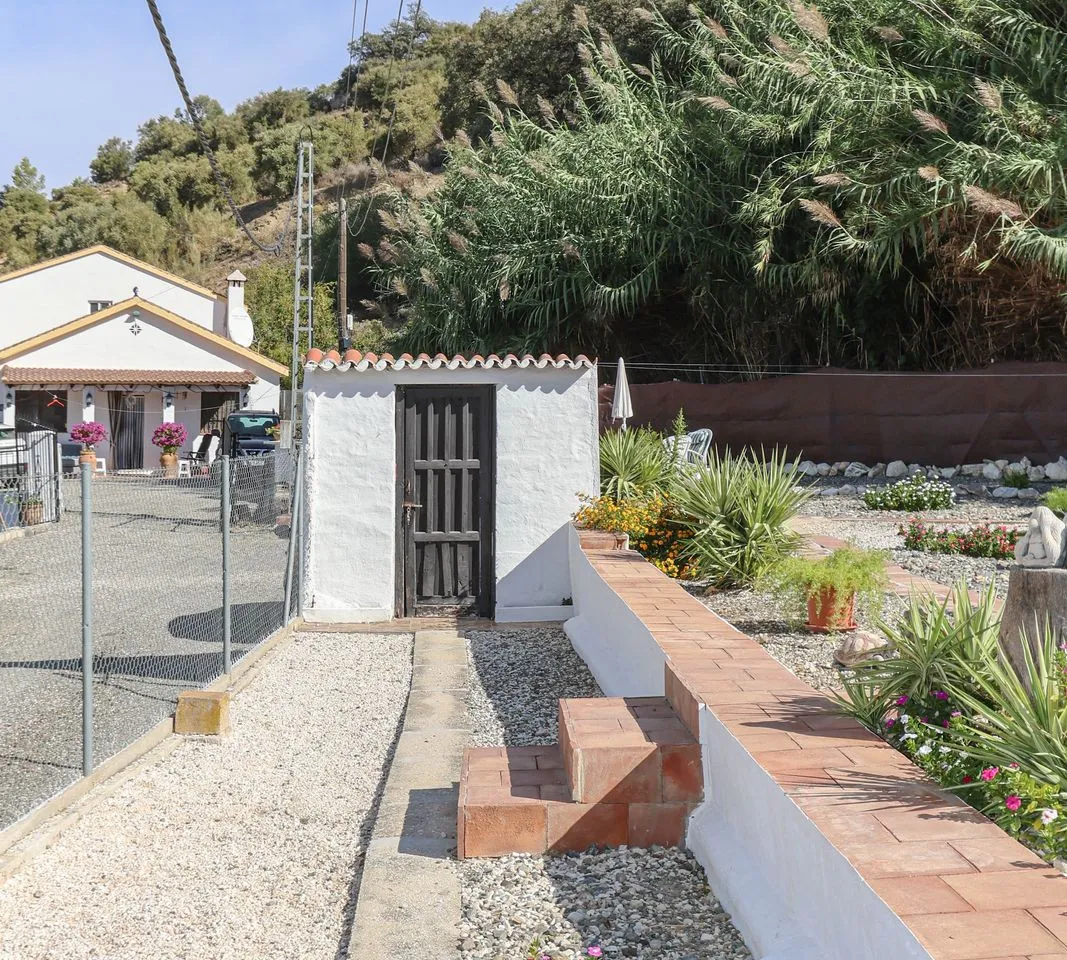 1c92cd7e-9f2b-4d95-a9ad-107fe96c4370