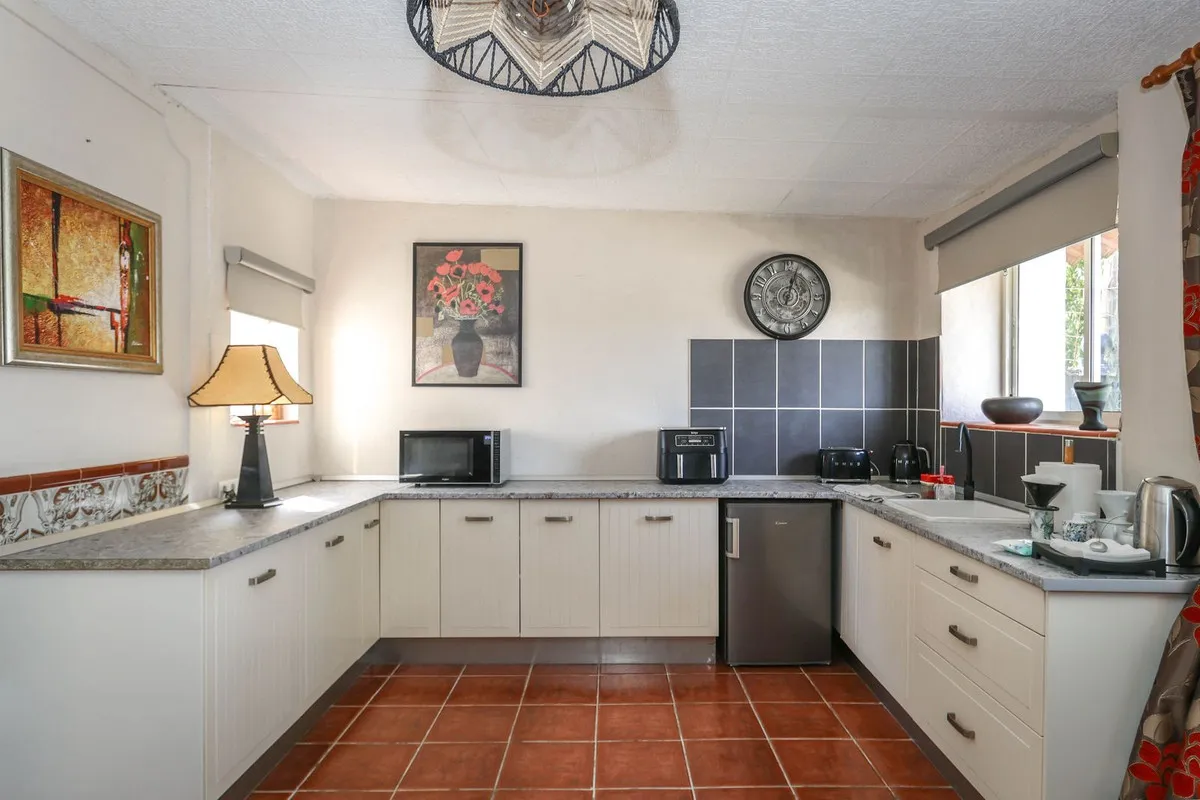 60a1caf7-8da6-4813-b319-c0fa797e3c11