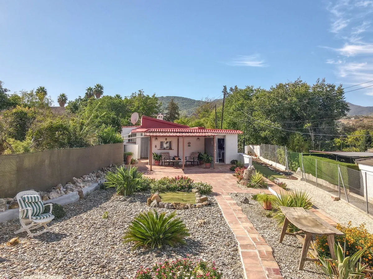 d8e29884-90eb-47e2-ab18-4fd3075d5b2a