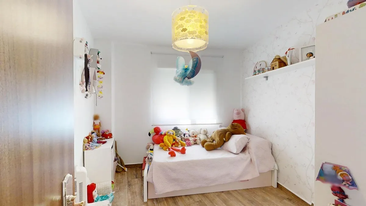 f9fa5c5d-c6e5-436d-b804-7c42224d73ef