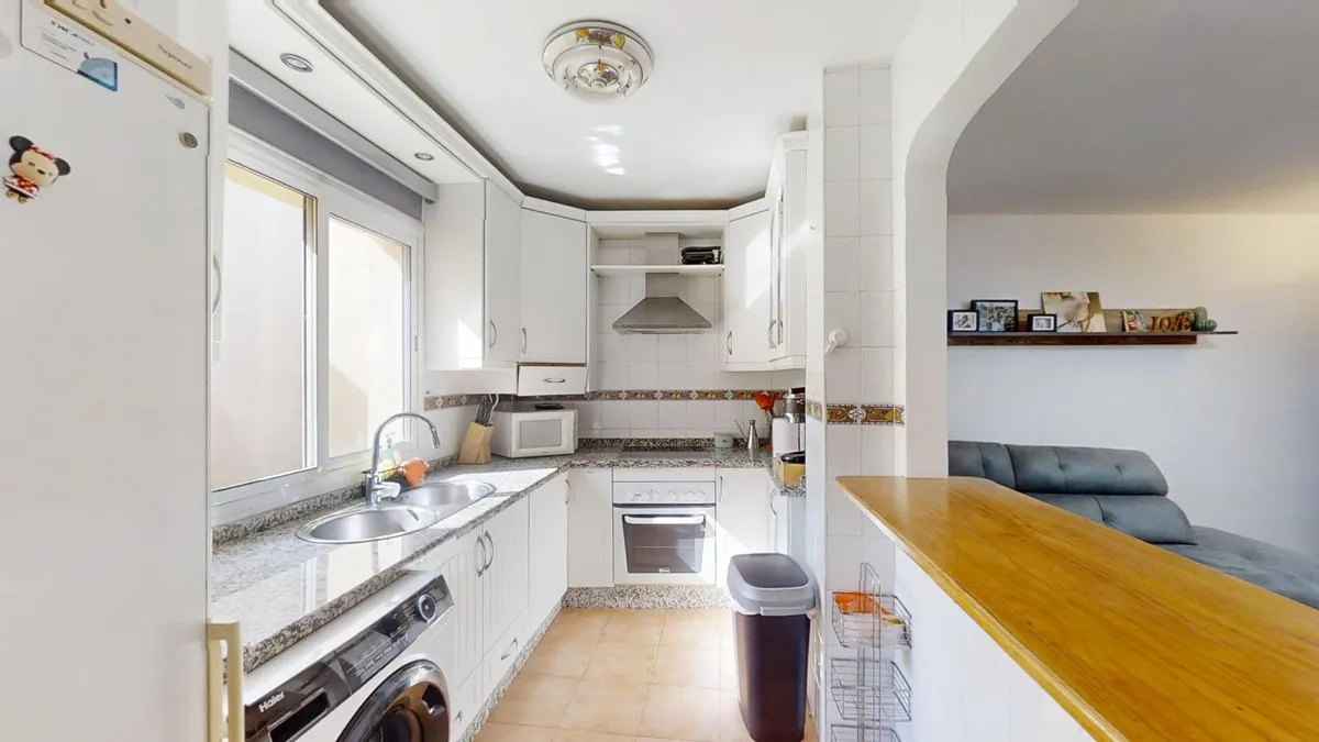 2417f018-e448-4f19-b6c3-ce8728145973