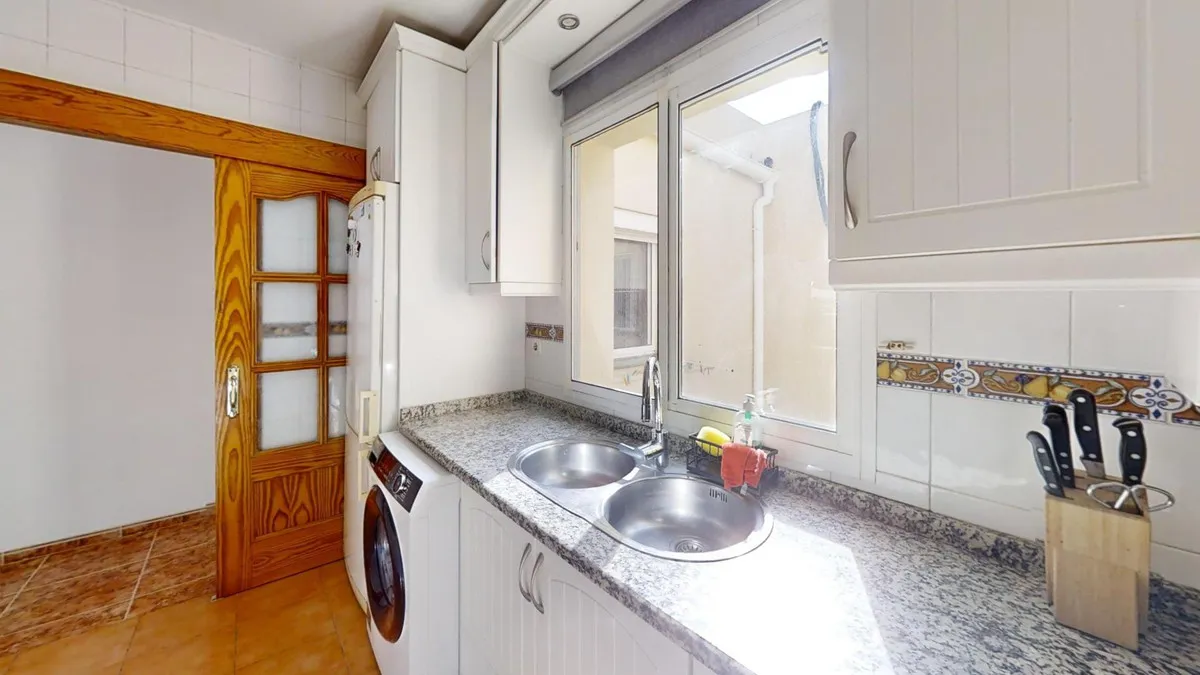 38a1f495-cc80-4237-bc2c-eff42ec801d4