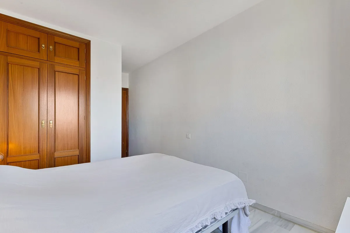 5cbbb883-afca-4fb9-b61e-6fb645fd9a9e