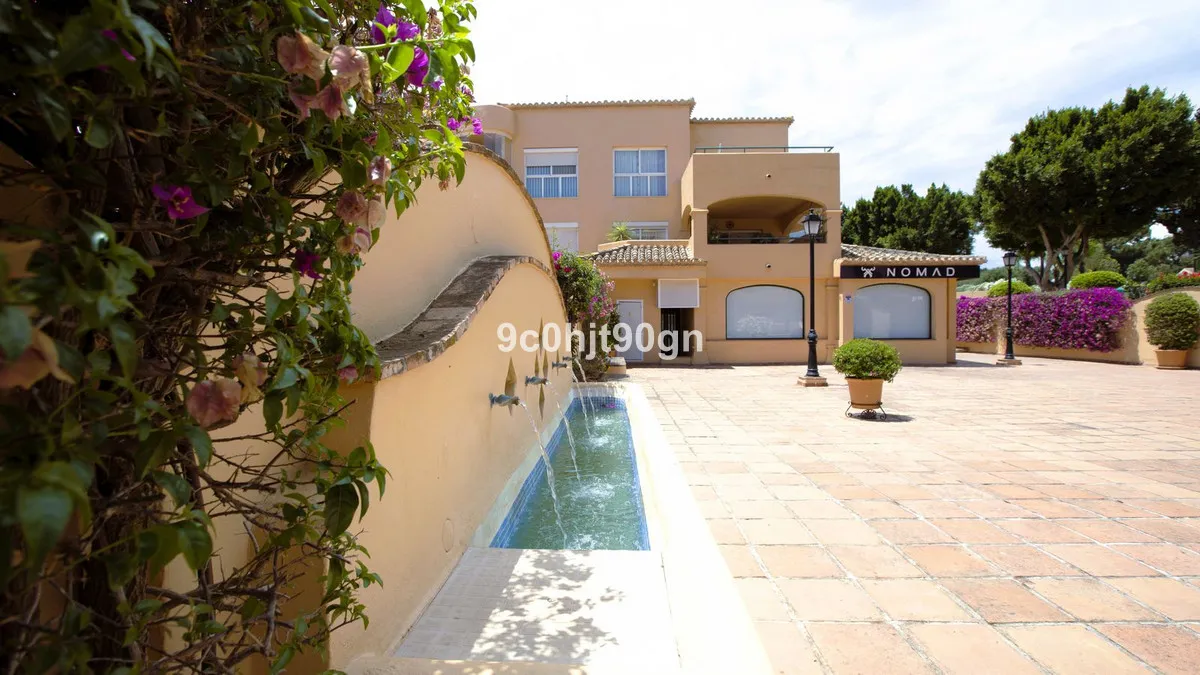 f63d6798-9cf8-4c95-8246-53bb81645b35