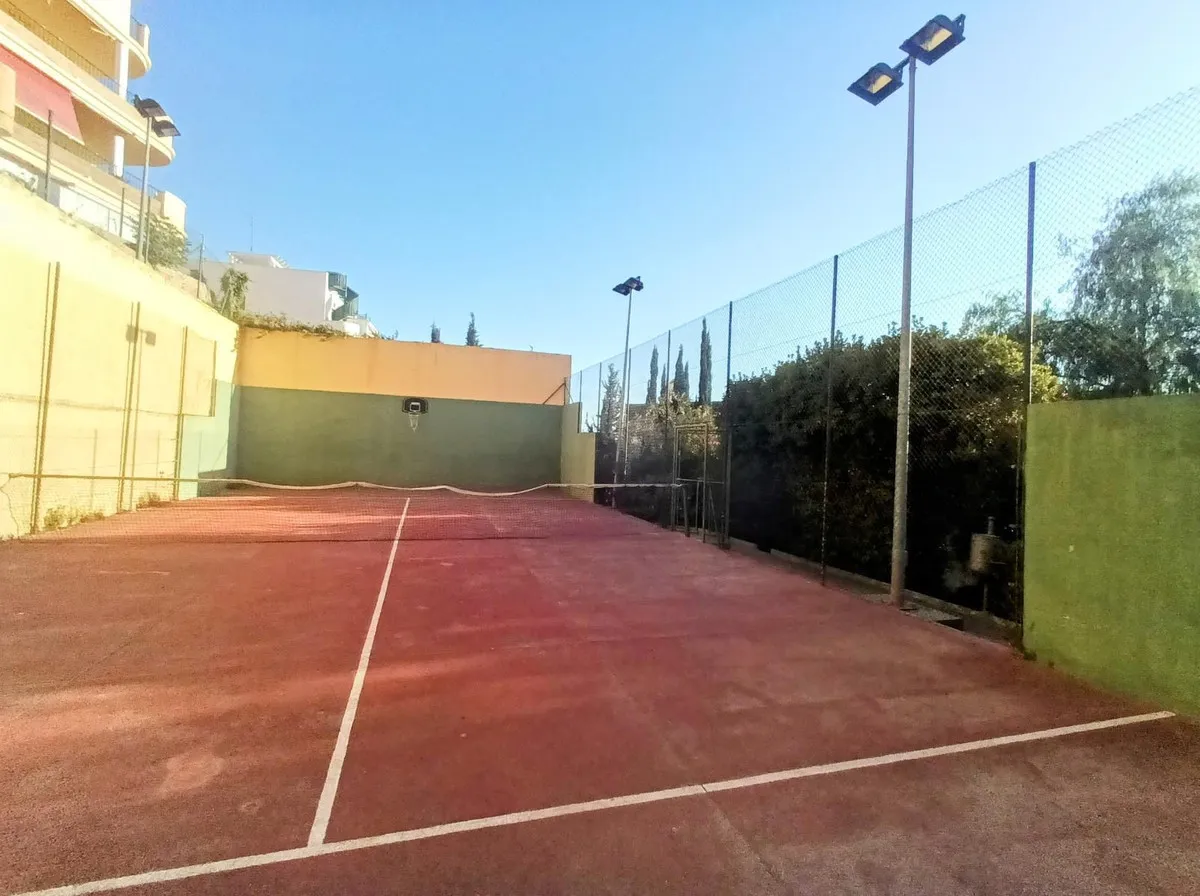 0e283f3e-90d2-41e7-ad12-545f94fdd4f2