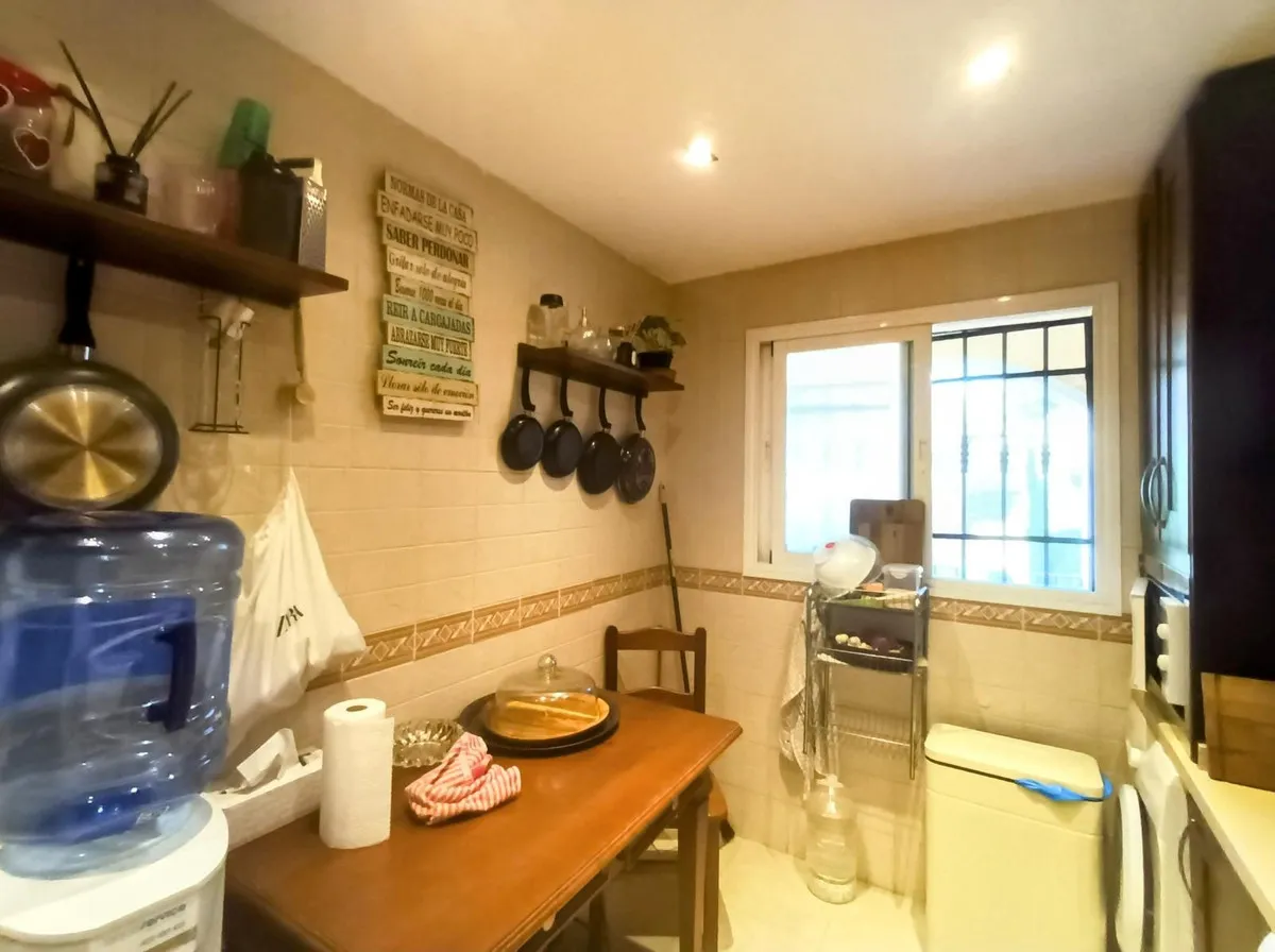 a4b899a8-a2f2-4433-8683-0b4bb661c8a3