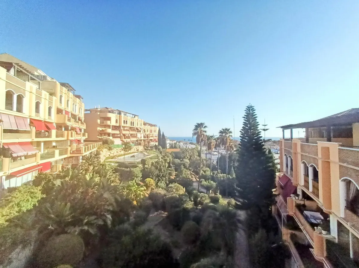 dac4ec55-ecba-4c66-8ad8-200ddaebce4c