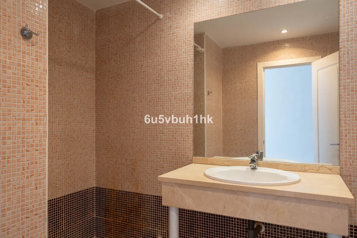 2b940bf2-23d8-42dd-8c60-88c781fc3eb5