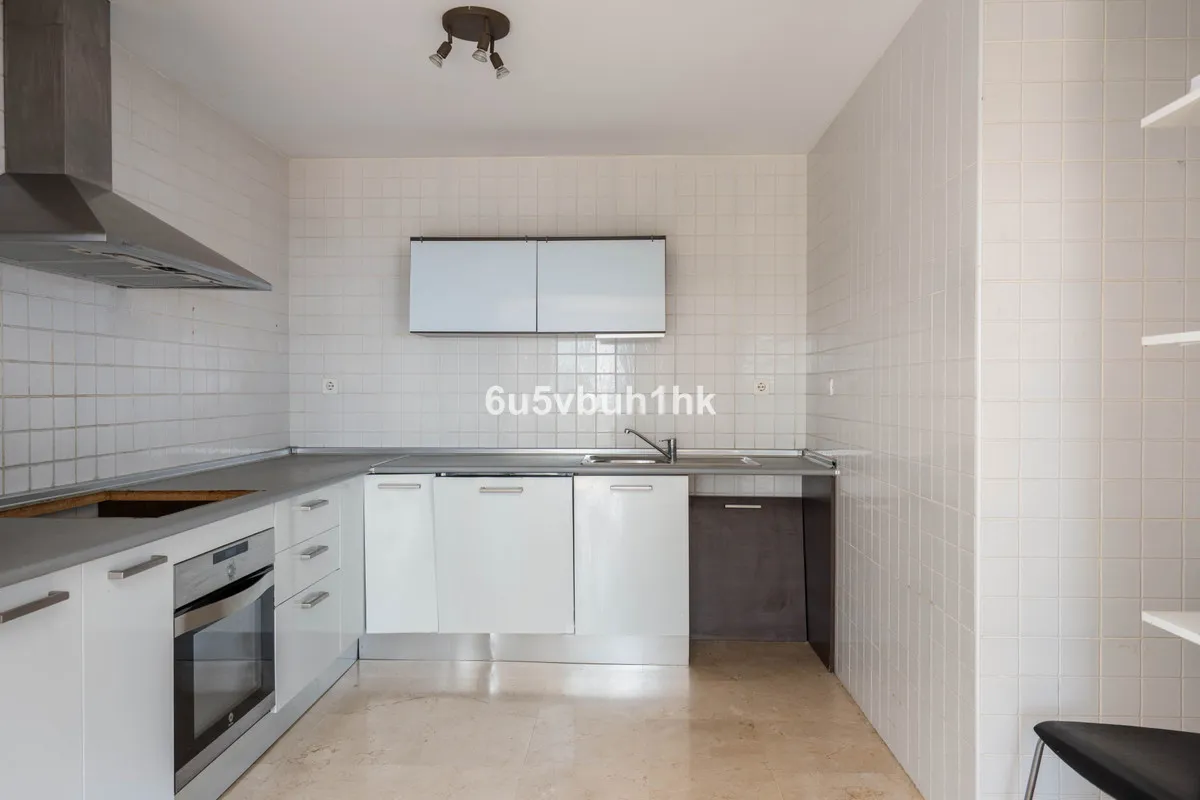 471b6556-2a06-439b-8782-70dc5254e0ee