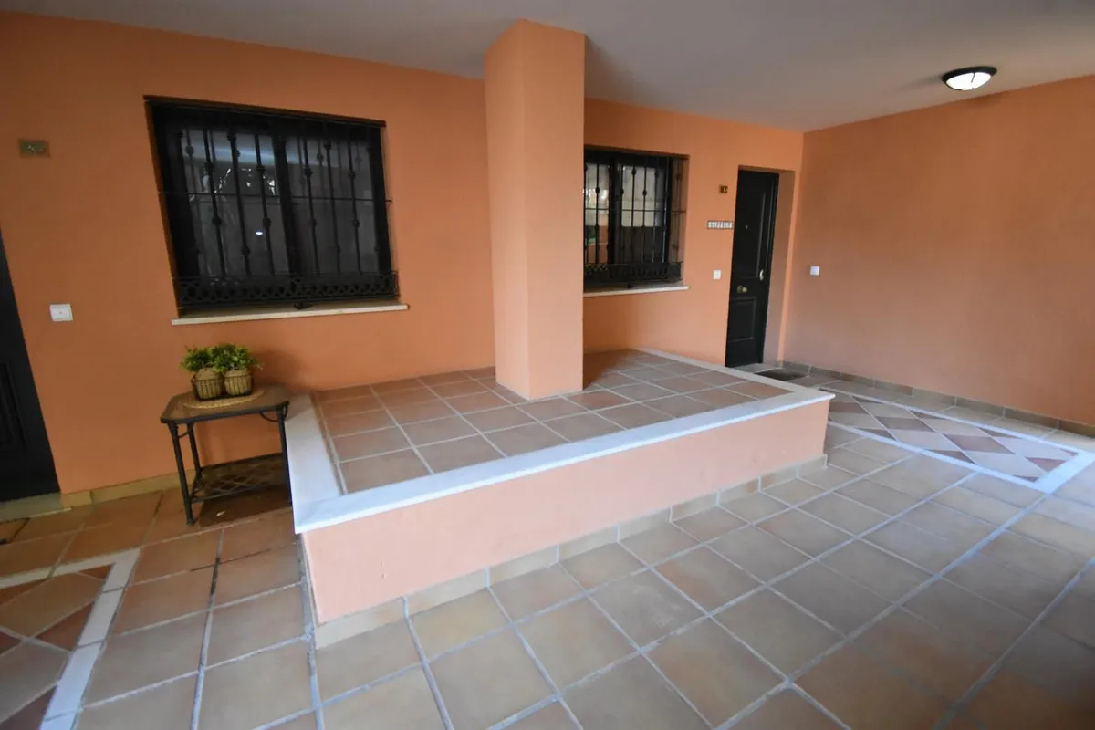 19573504-bdfc-446e-9c7e-9d68f0c52404