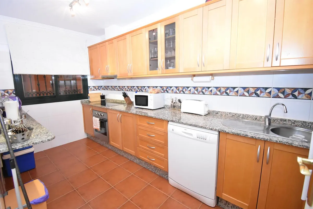 aad4c364-9e3d-4384-8fa5-924db75041c9