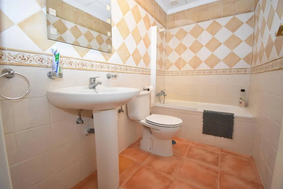 f4ae94ea-dcf1-4bfc-9dbf-9e047b637157