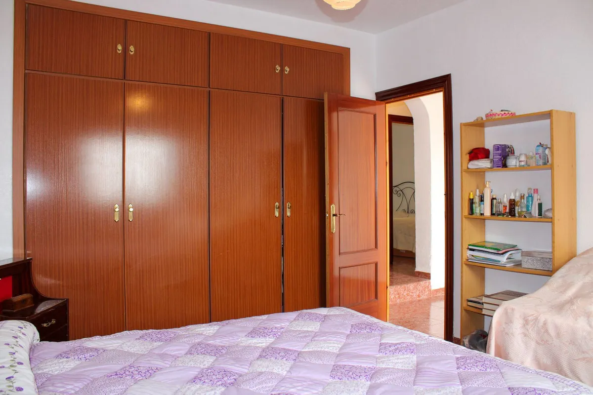 ca474ac2-c1e6-42ed-9a3f-b2b1698e4900