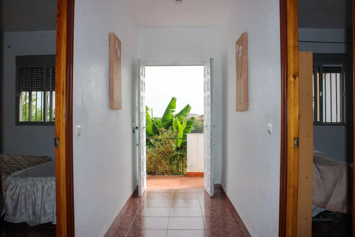 ef688ad5-513e-41ff-a0d2-0f7501a063db