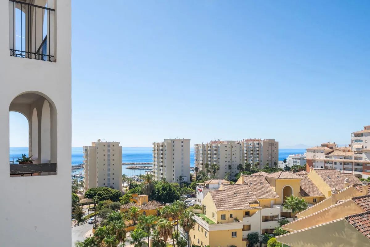 b84b1bef-9cf0-49dc-9d05-f89895141e6a