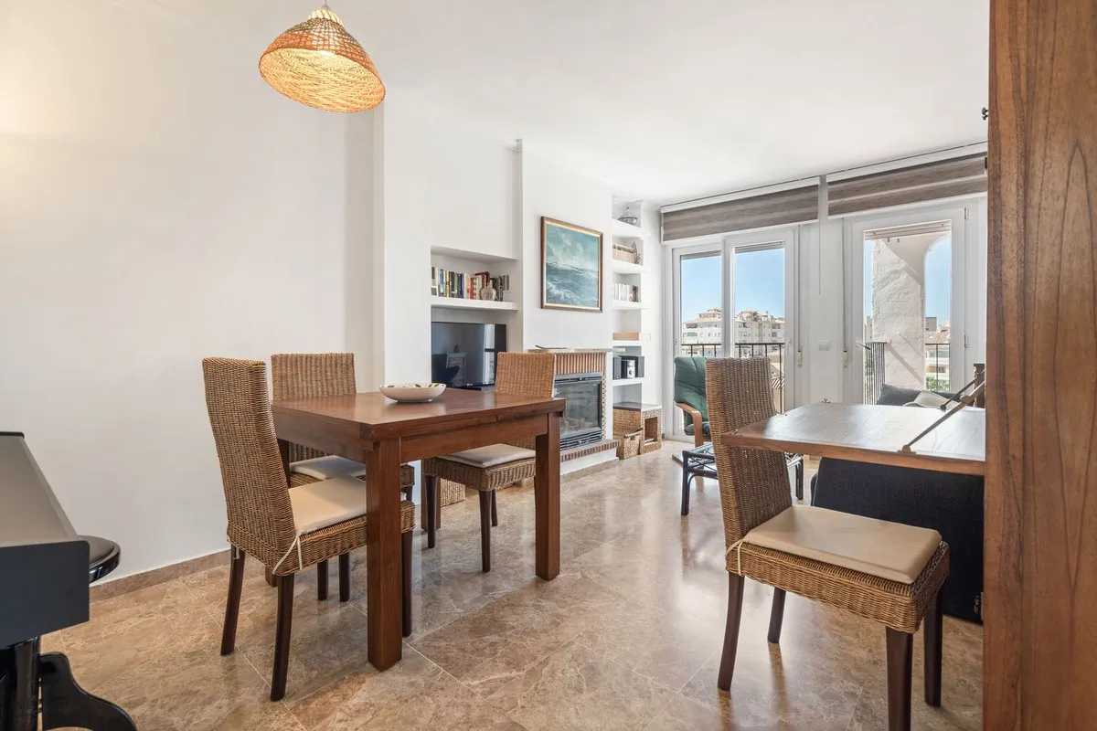 de12fd17-f87a-4294-a334-d9d269abcafe