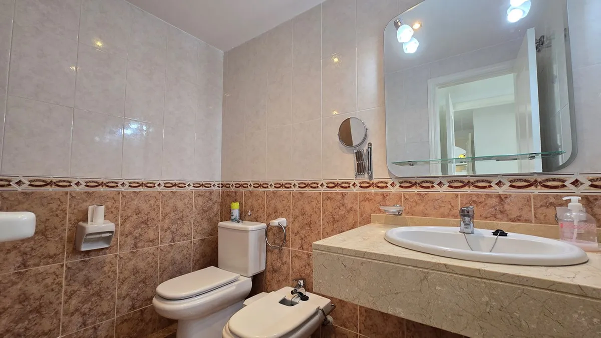 0cb2998b-d6d3-4f46-aa90-e34499081326