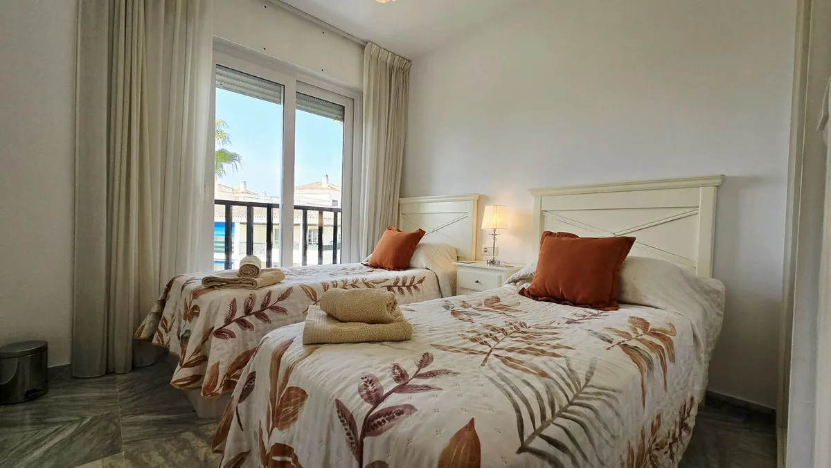 a04947a3-ada0-4f27-a5a8-428446a4530c