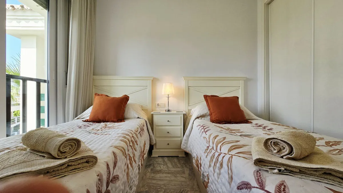 d6f5c25d-5346-4162-9790-41caac90693c