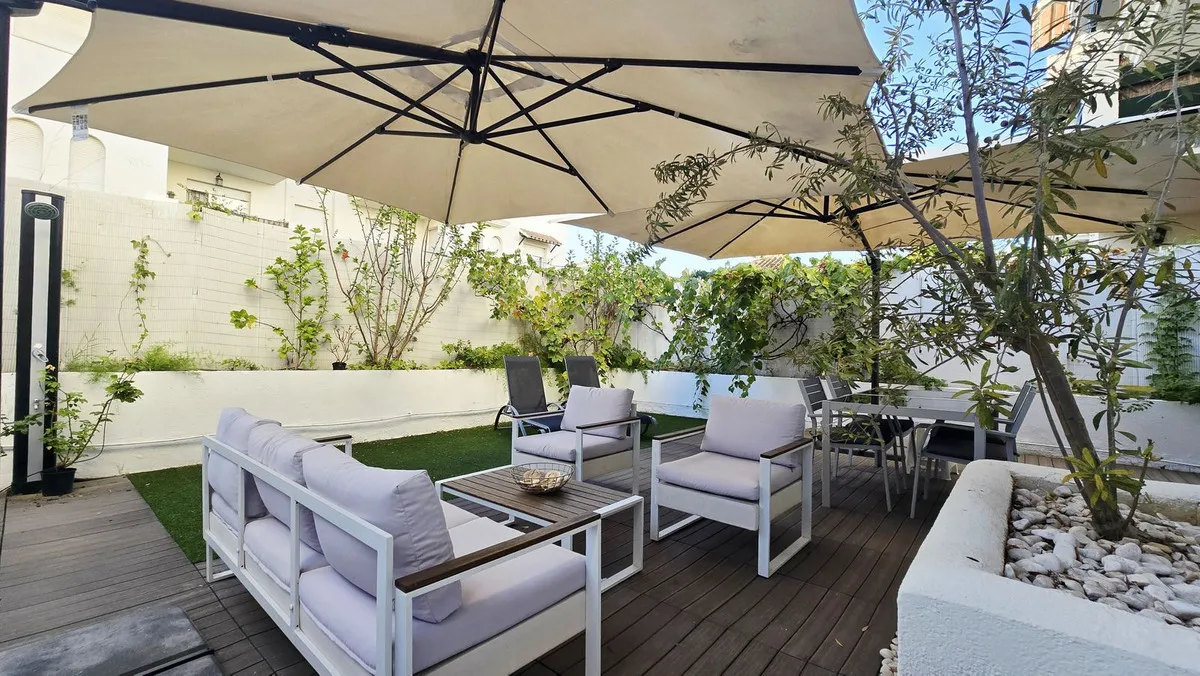 5edd35d5-1655-4e31-9b53-1f95f76f7863