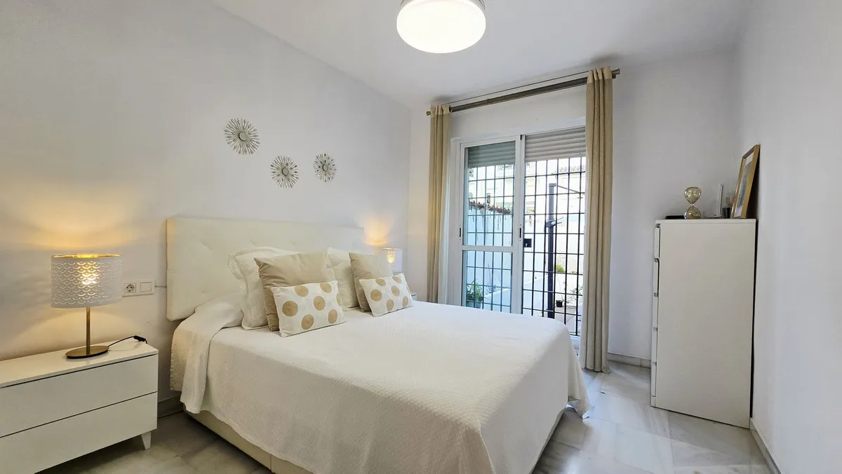 a947f946-48c2-4e40-89c8-66eab3f96468