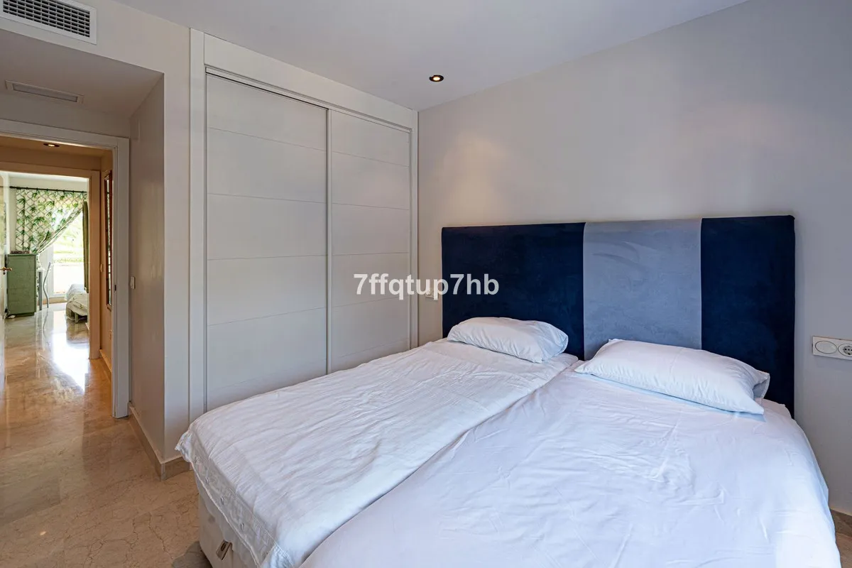 73b4a4a4-dac7-46ed-abef-2225c52745a7