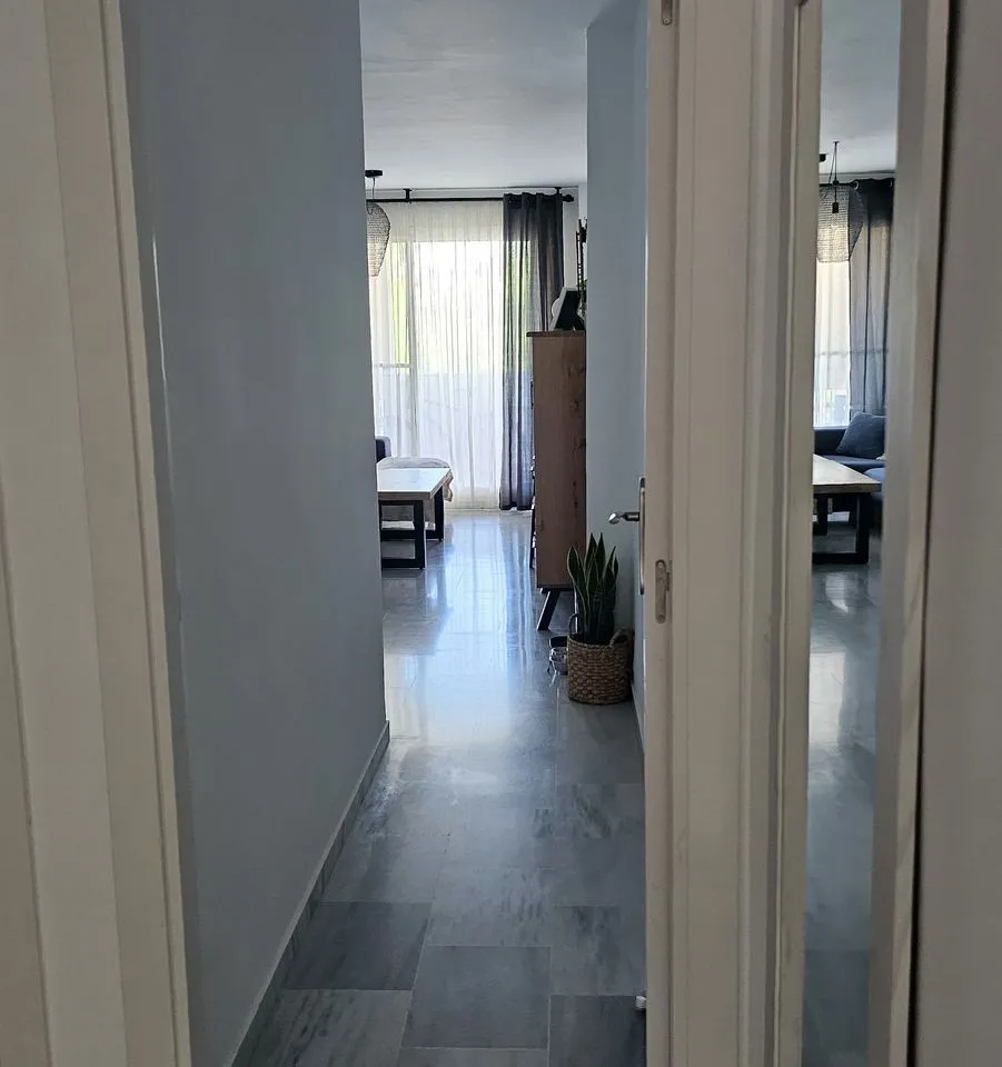 b8fe796e-af85-4a80-ba10-a505aa1f25ae