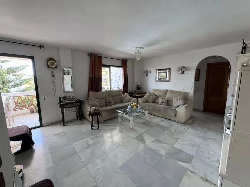 17821737-9815-4ef9-8463-c42b9d039ade