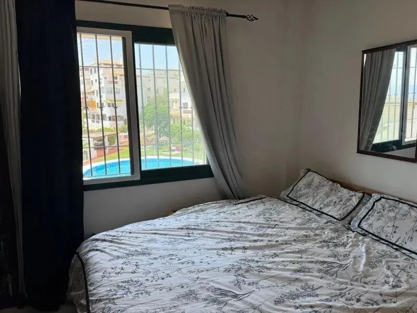 f2f4d596-53bf-4833-b3c6-21fa8bda7a4a