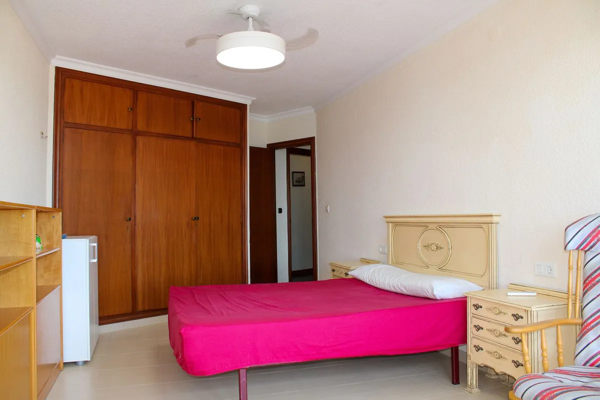 c6c1153a-b195-4904-9825-45938f4af34d