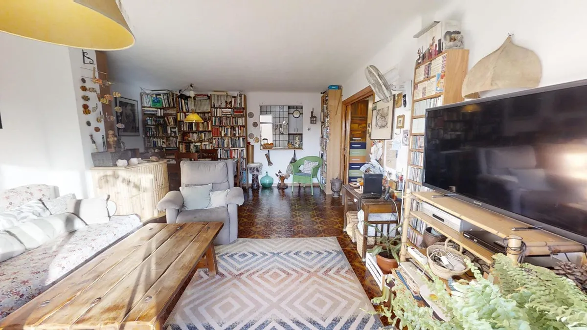 9b062852-cb23-4a4e-80fa-1bf9b9c03daf