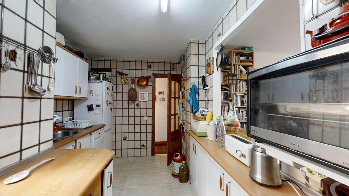 d662f970-e0ec-409a-8921-4b4d262142c2