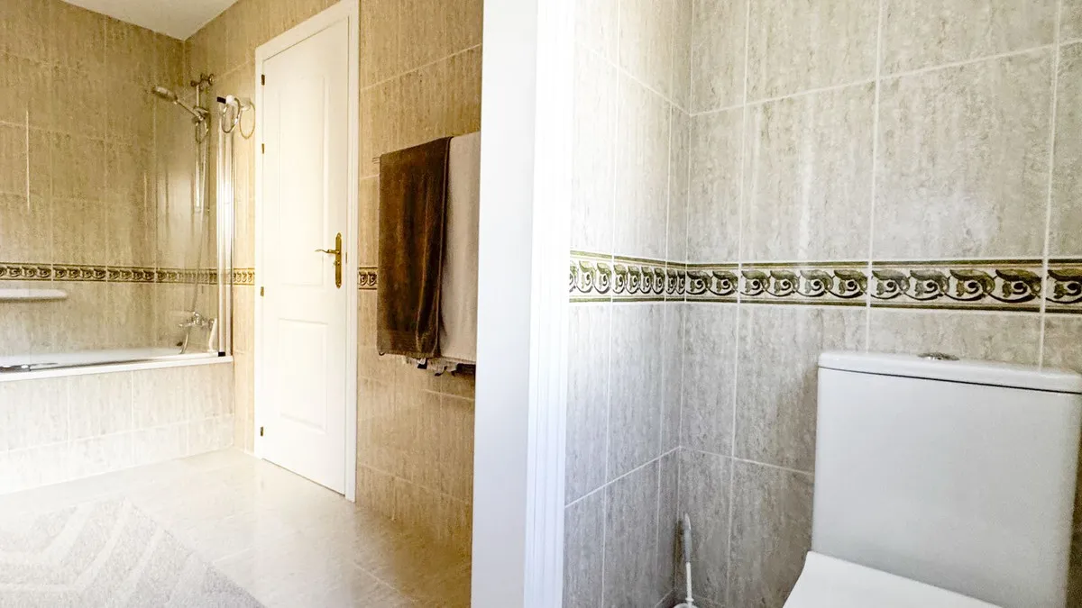 44d5850e-19d7-46d8-889f-75abdad35363