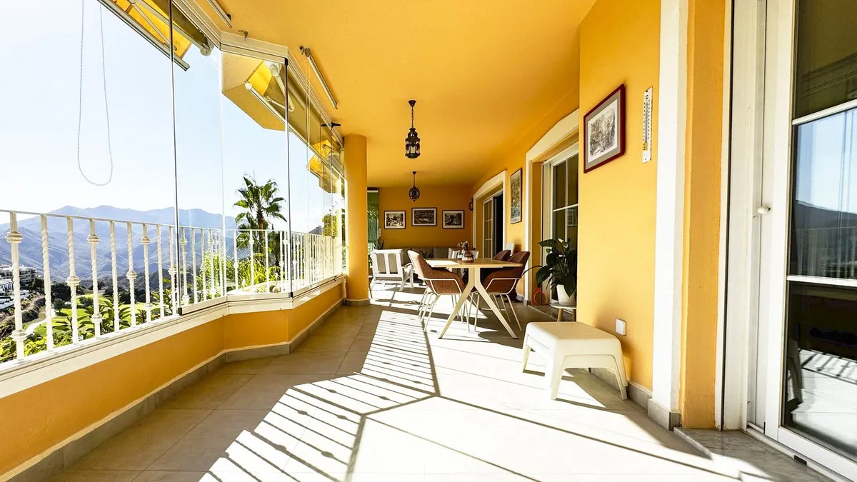 e3507370-38e0-4c03-b709-10f4fb531001