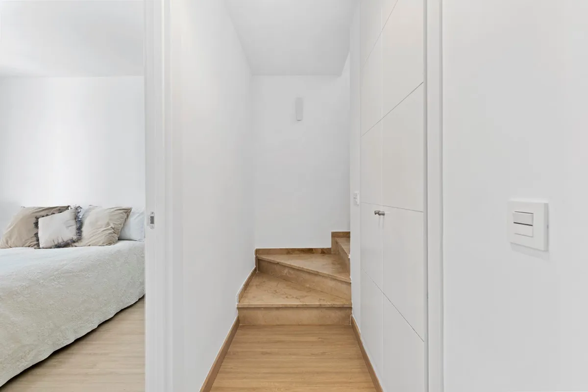 195b9b8d-ff13-4671-87ca-f91315281d9e