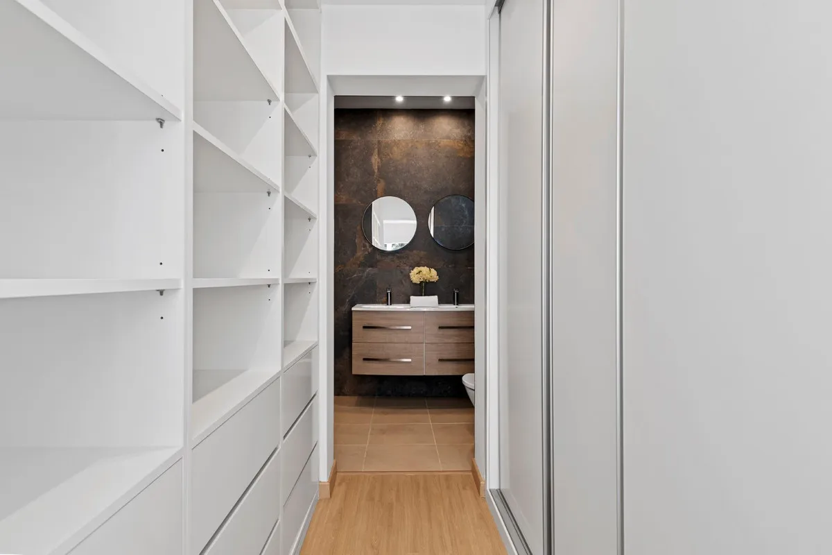 9acf8dee-94ad-42fe-b5bb-cb10ad21b6ff